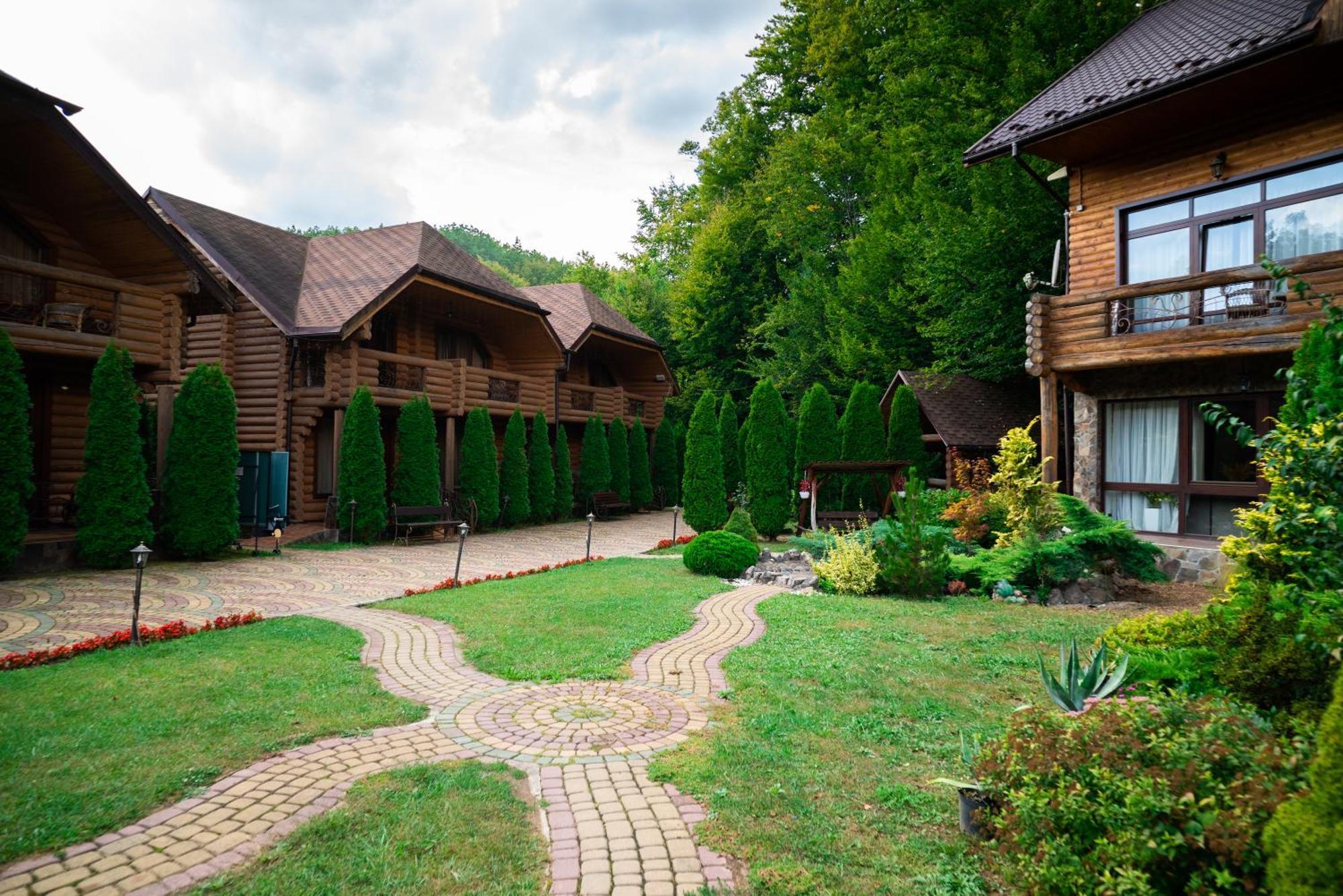 Oasis Karpat Hotel Polyana  Exterior photo