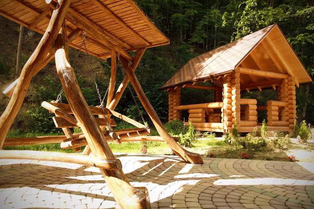 Oasis Karpat Hotel Polyana  Exterior photo